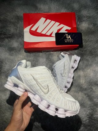 Nike Shox Plata y Blanco