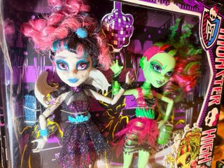 Monster High Rochelle Goyle & Venus McFlytrap
