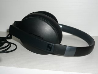 Auriculares Sennheiser HD 4.20s Negros