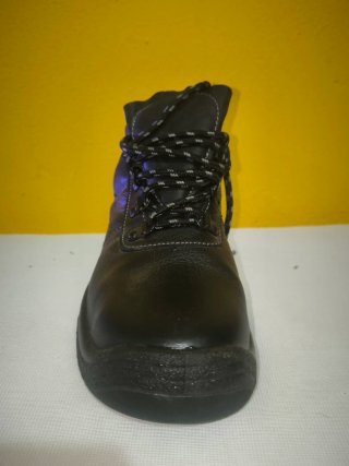 Botas de trabajo resistentes y duraderas