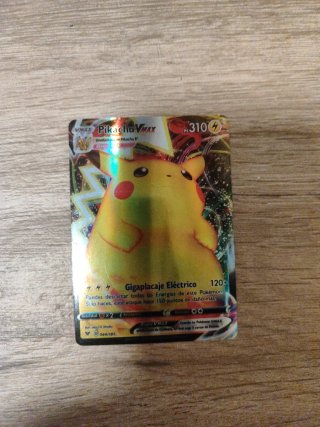 Pack 2 Cartas Pokémon Pikachu VMAX