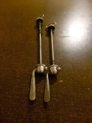 Cierres rápidos de rueda Campagnolo