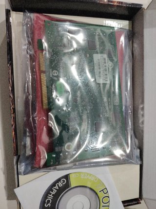 Point of View GeForce 7600GT 256MB DDR2