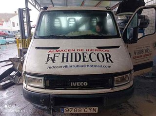 369208 parasol derecho iveco daily camion/volquete
