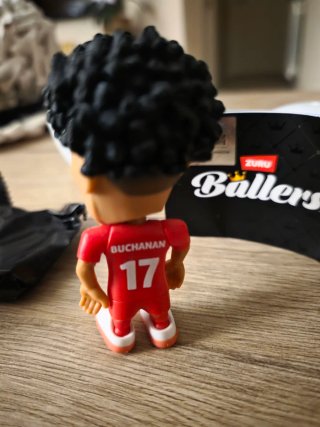 Zuru Baller Mundial Figura