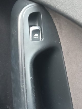 MANDO ELEVALUNAS DELANTERO DERECHO AUDI A4 AVANT
