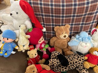 Lote de peluches variados