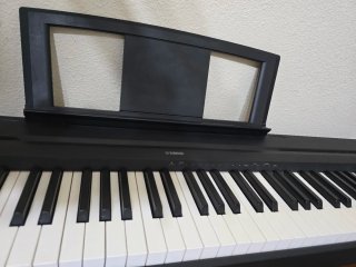 Piano Digital Yamaha P-35 (88 teclas)