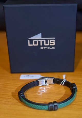 Pulsera Lotus Style original acero y cuero verde