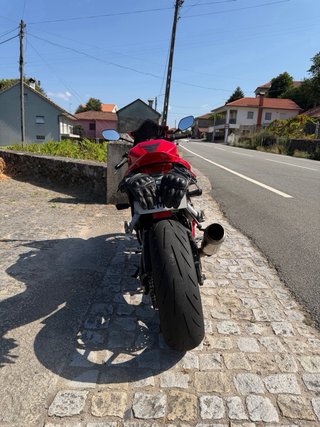 Honda CBR650R