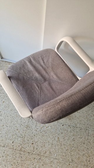Silla escritorio oficina gris y blanca