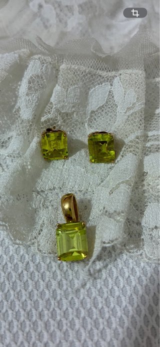 Conjunto Oro 18K Colgante y Pendientes