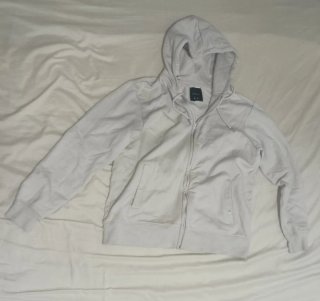 Sudadera con cremallera blanca