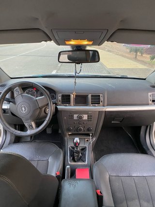 Opel Vectra 1.9 CDTI 150CV