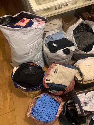 CHOLLO LIQUIDACIÓN lote ropa mercadillo rastro
