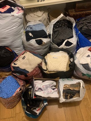 CHOLLO LIQUIDACIÓN lote ropa mercadillo rastro