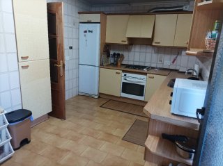 Alquilo habitación a chica.La Nucia.