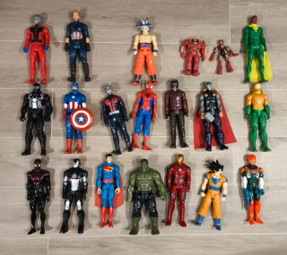 Figuras de Superhéroes Marvel y DC