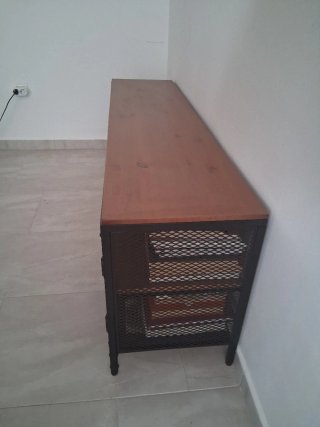Mueble TV y mesa estilo industrial