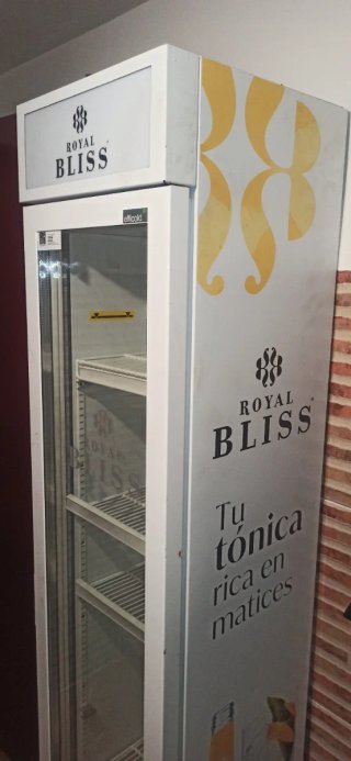 Nevera expositora Royal Bliss