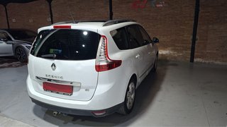Renault Scenic 2012
