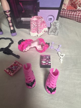 Muñeca Monster High Draculaura con Armario