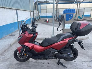 Honda ADV350 Maxi Scooter