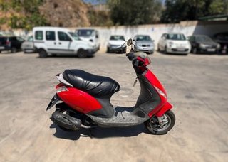 Piaggio 104881 tapa motor zip 50