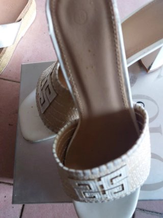 Sandali donna bianchi e beige