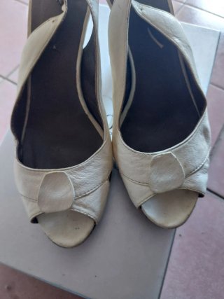 Sandali donna bianchi e beige