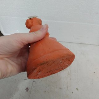 Figura cerámica fallera naranja