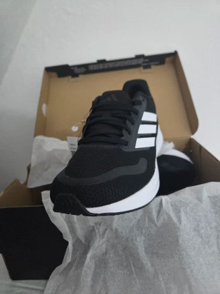 Tenis Adidas