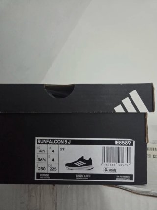 Tenis Adidas