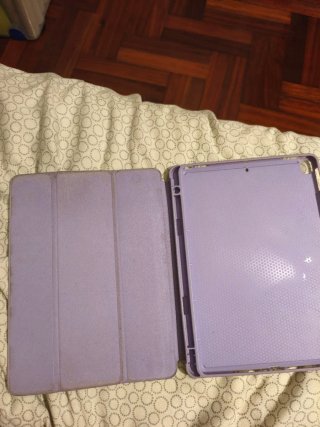 Funda iPad 7th generación (2019) lila