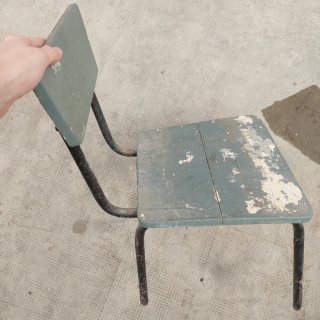 Silla pequeña vintage madera y metal