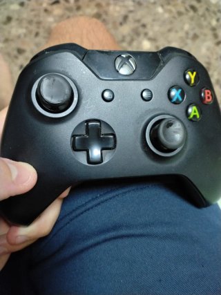 Mando Xbox One Negro