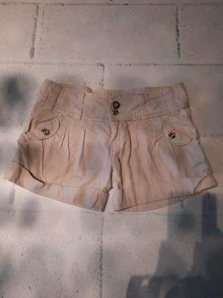 Shorts beige vintage Bershka · Talla 36 · 5€