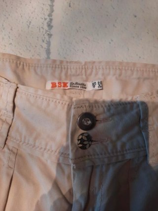 Shorts beige vintage Bershka · Talla 36 · 5€