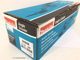 radial makita ga9020r