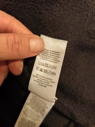 Sudadera con cremallera y capucha