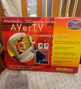 Avermedia AverTV Sintonizadora Capturadora TV