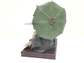 ceramica alta gama capodimonte mendigo con paraguas y perro