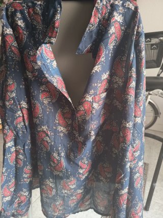 Camisa Estampada Paisley Azul y Rojo Talla L