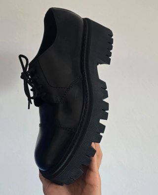 Balenciaga Derby Tractor Pelle Nera 42