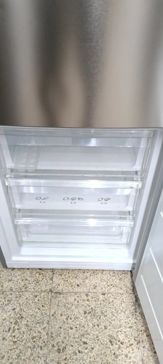NEVERA COMBI CANDY NO FROST ENERGÍA A+