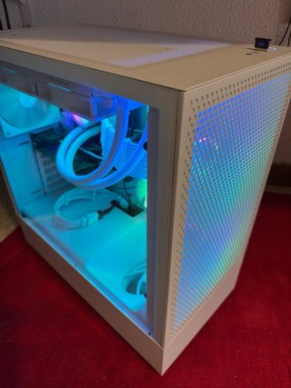 Ordenador Sobremesa Blanco RGB, incluye monitor 22