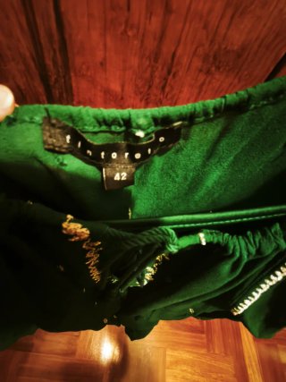 Vestido corto verde bordado