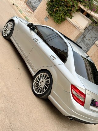Mercedes C280 v6