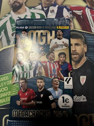Archivador Megacracks 2025/26 + 41 Sobres