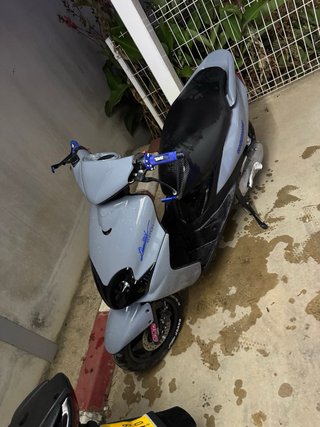 Yamaha Jog R gris